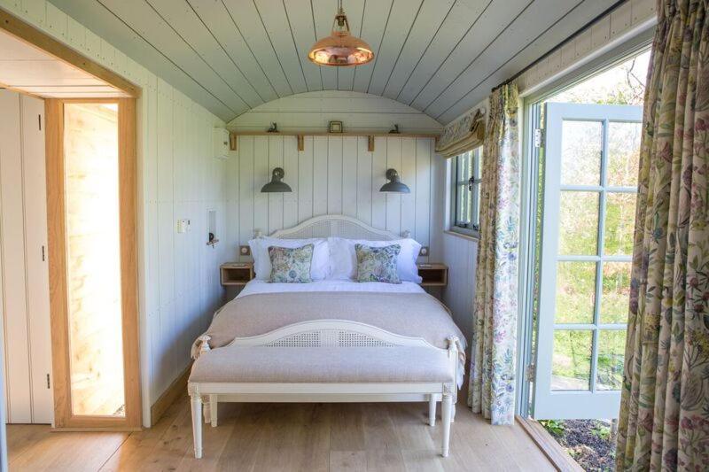 Perkins Luxury Shepherd Huts Ноттингем Экстерьер фото